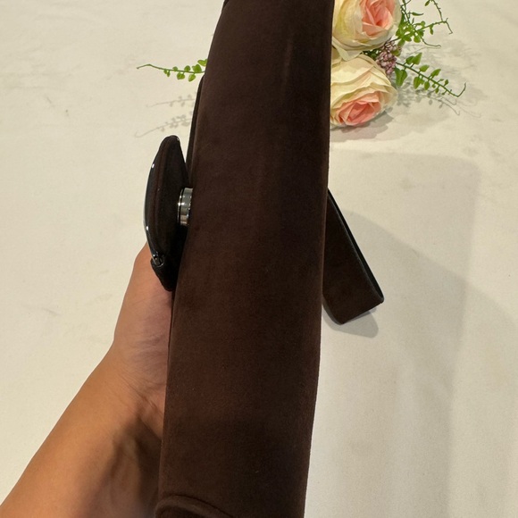 Authentic Salvatore Ferragamo wristlet - Picture 9 of 16